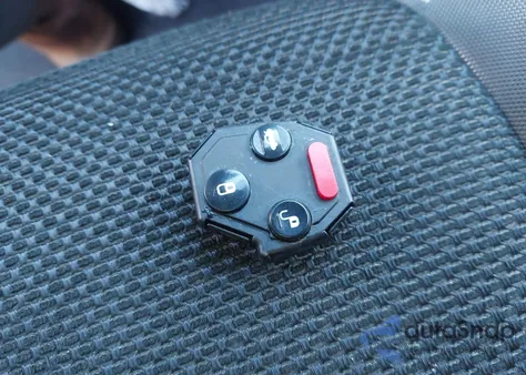 2016 Subaru Crosstrek 2.0I Premium z USA, uszkodzony, nr VIN JF2GPABCXG8347386